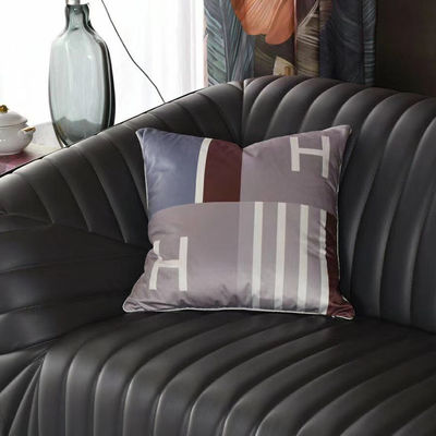 ห้องพักสำนักงานปลอกหมอนอิงสีผสม 45 * 45 ซม. กำมะหยี่สีทองผ้าปูที่นอนปลอกหมอน