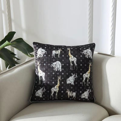 ห้องพักสำนักงานปลอกหมอนอิงสีผสม 45 * 45 ซม. กำมะหยี่สีทองผ้าปูที่นอนปลอกหมอน