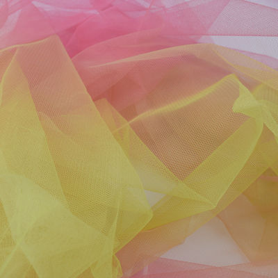 ผ้าคลุมหน้าเจ้าสาวไนล่อนสีขาวงานแต่งงานผ้าตาข่าย Tulle Net