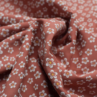 ผ้าพิมพ์ Poplin Cotton แบบกำหนดเองน้ำหนักเบา 100% สำหรับเสื้อผ้า