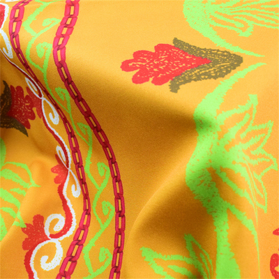 ขายร้อนสีต่างๆ 100% โพลีเอสเตอร์แฟชั่นผ้าพิมพ์ดอกไม้ผ้า 148 ซม. สำหรับ Dress