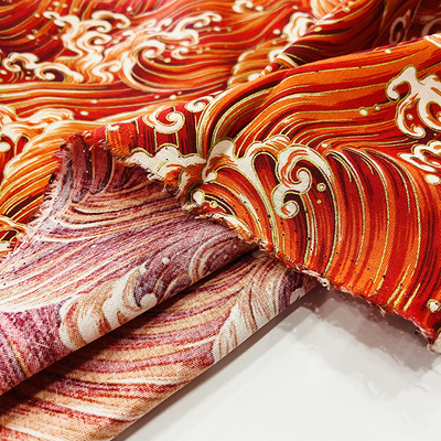 120GSM ผ้าฝ้ายพิมพ์หลายสีสำหรับเครื่องนอนการ์เม้นท์