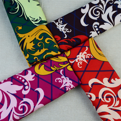 ODM ผ้าโพลีเอสเตอร์สีดำสำหรับเสื้อผ้า DIY ตกแต่ง